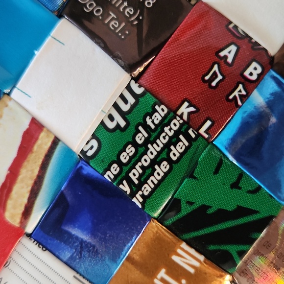 Small Candy Wrapper Shoulder Bag - Picture 8 of 11